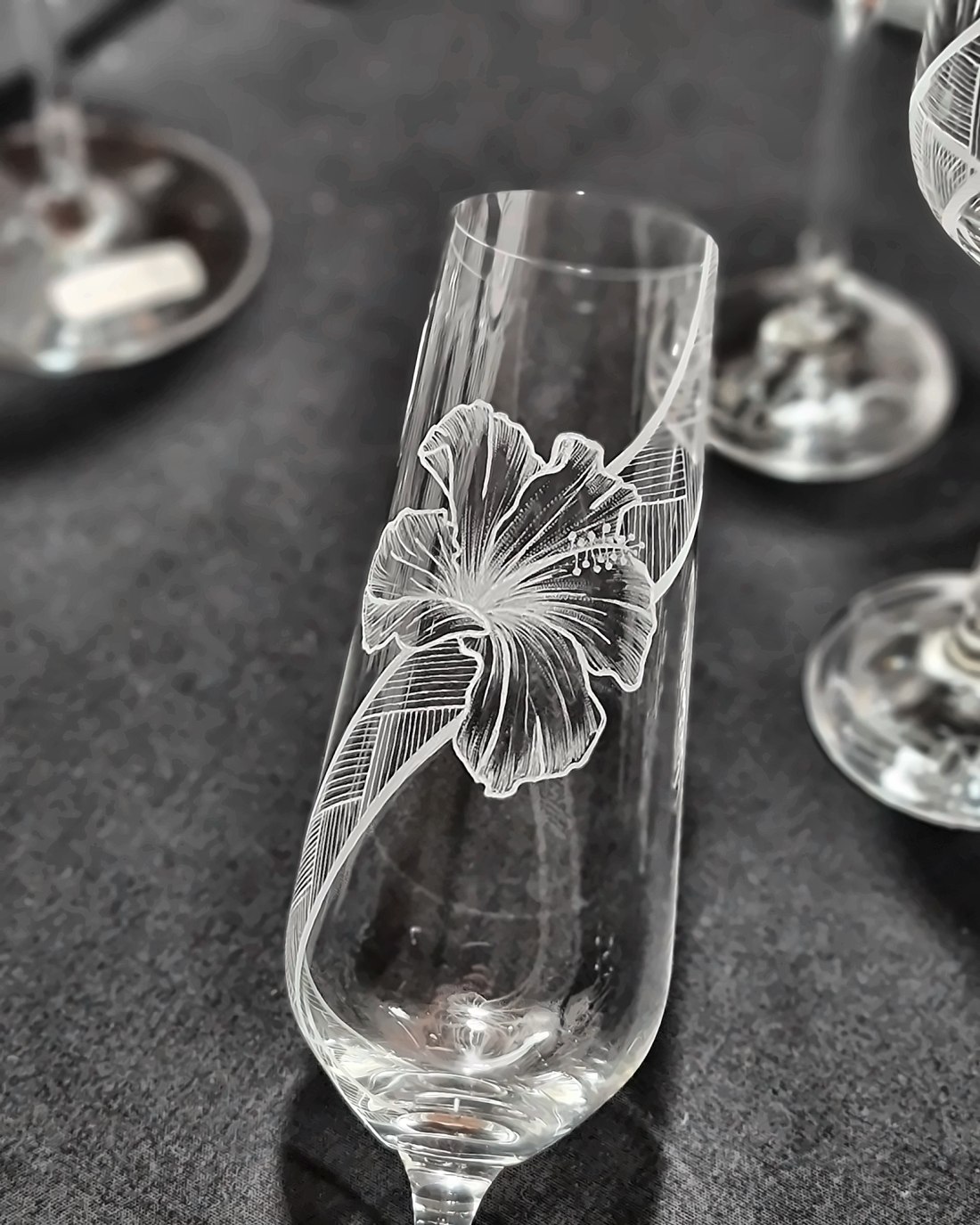 Flûte gravée hibiscus